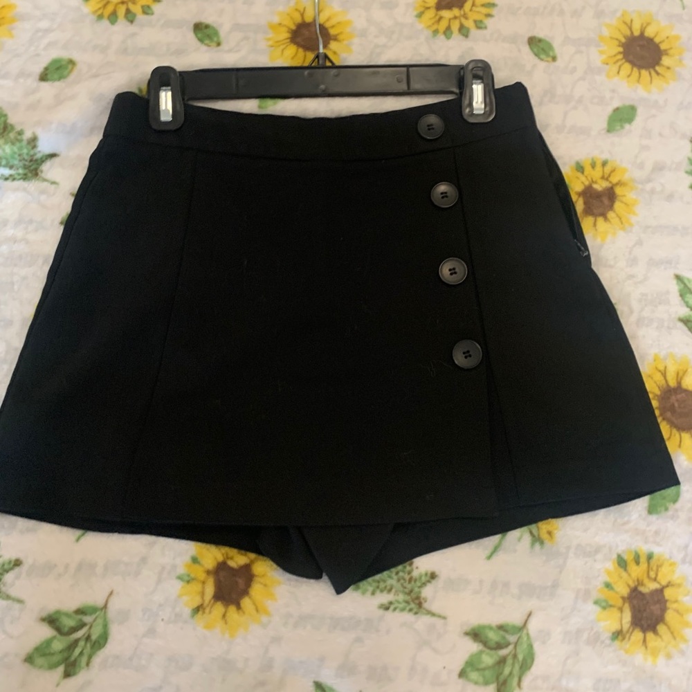Zara short pants